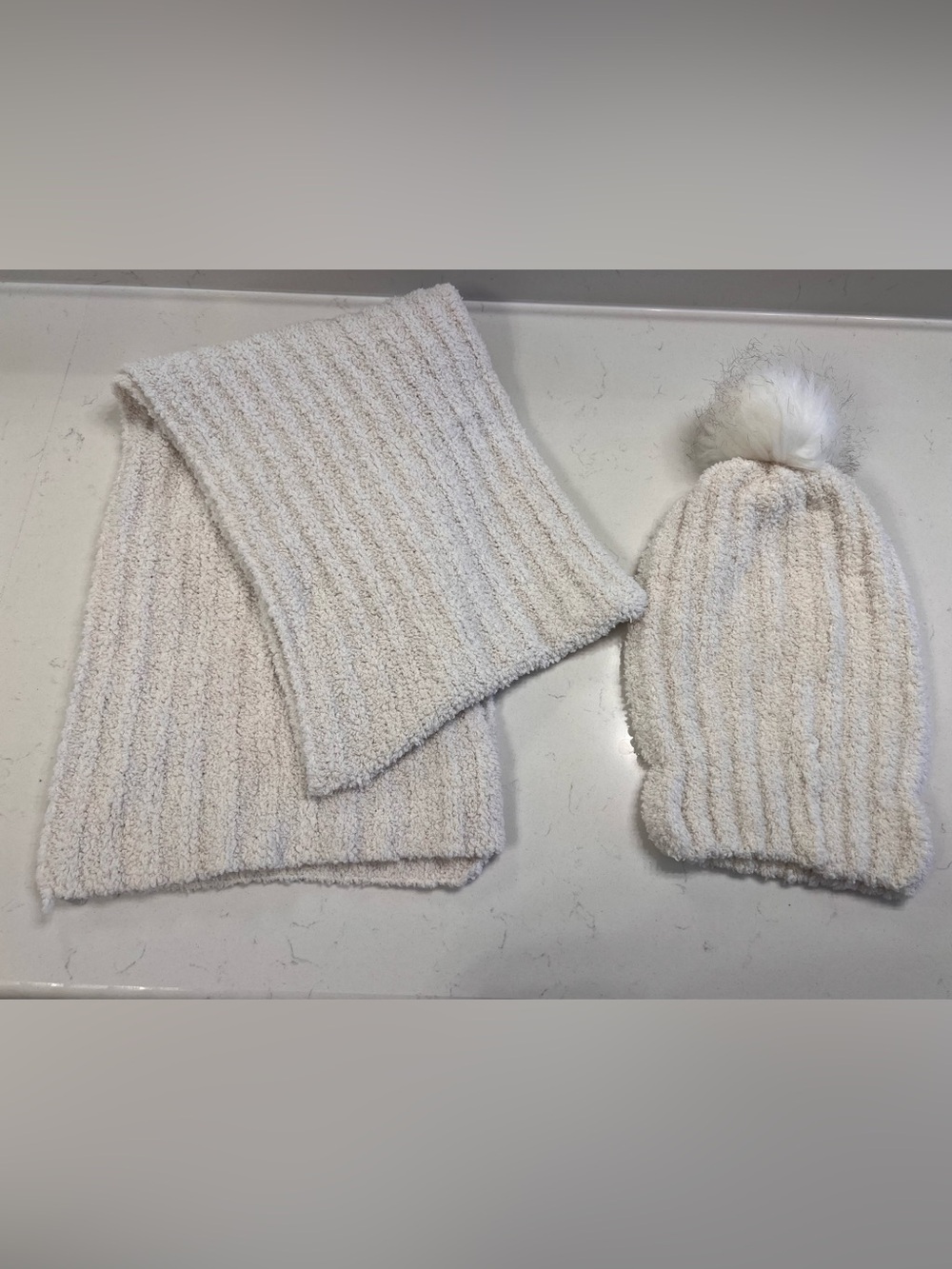 Time and Tru Cream Chenille Scarf & Faux Fur Pom Beanie Set - One Size